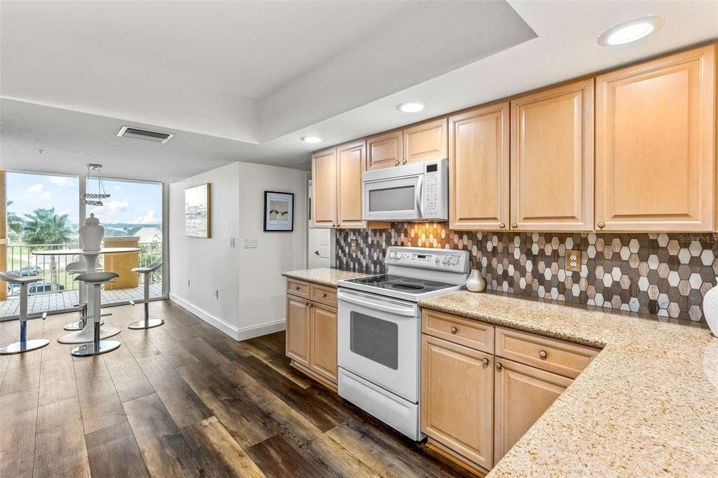 3145 S ATLANTIC AVENUE 405 photo 17