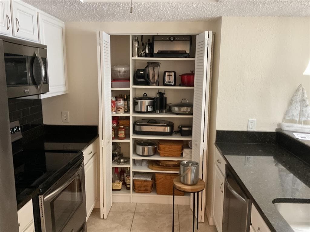 25188 MARION AVENUE D207 photo 18