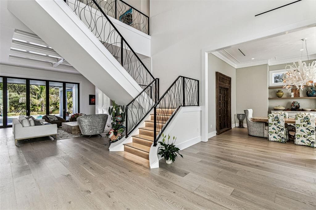 3321 MEANDER LANE photo 4