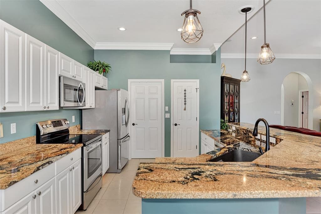 13335 GOLF POINTE DRIVE photo 14