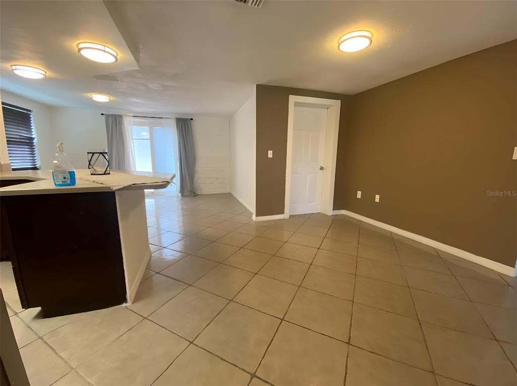 1817 DARTMOUTH DRIVE photo 6