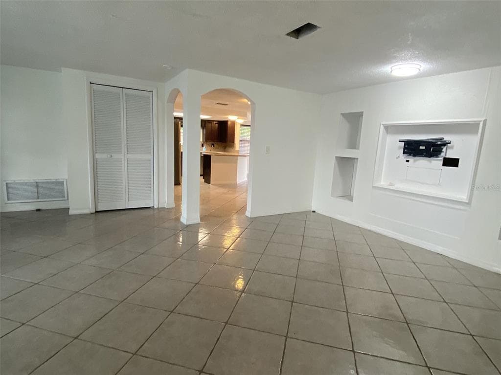 1817 DARTMOUTH DRIVE photo 15