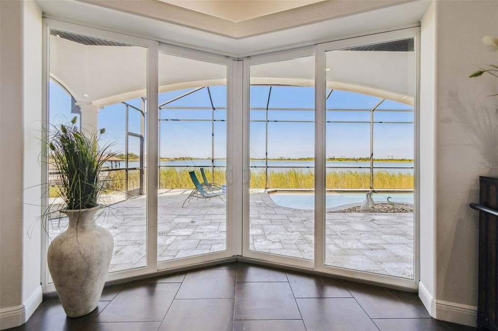 3215 GULF CITY ROAD photo 15