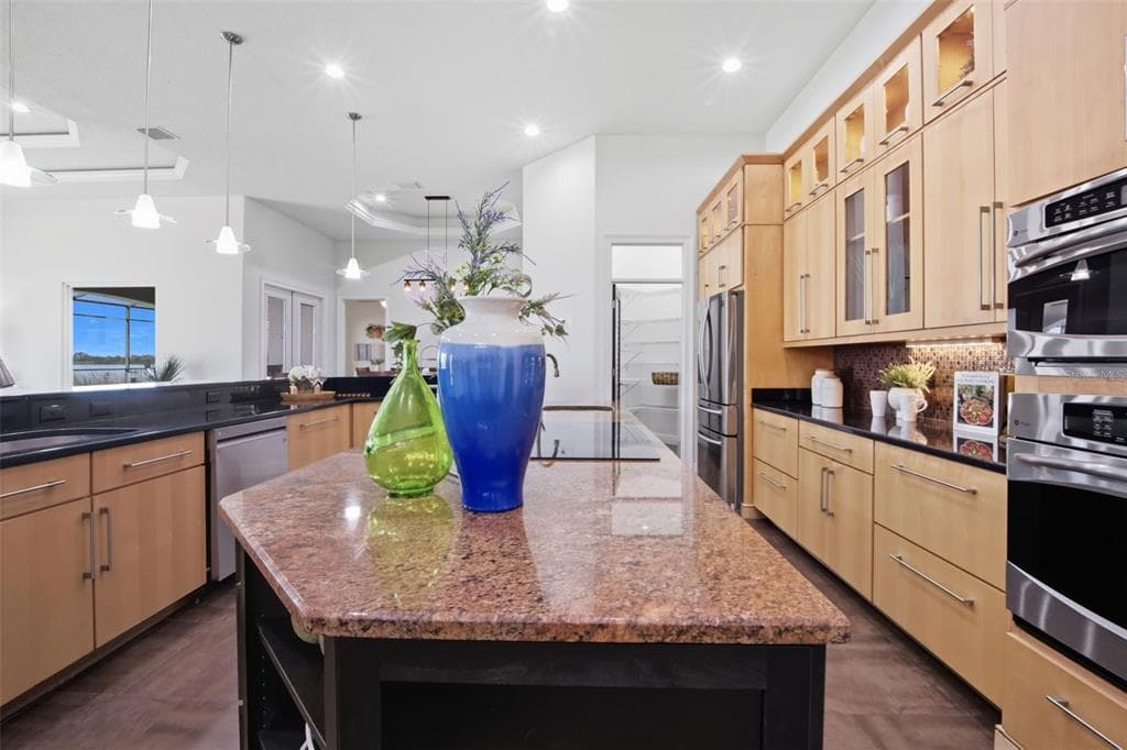 3215 GULF CITY ROAD photo 19