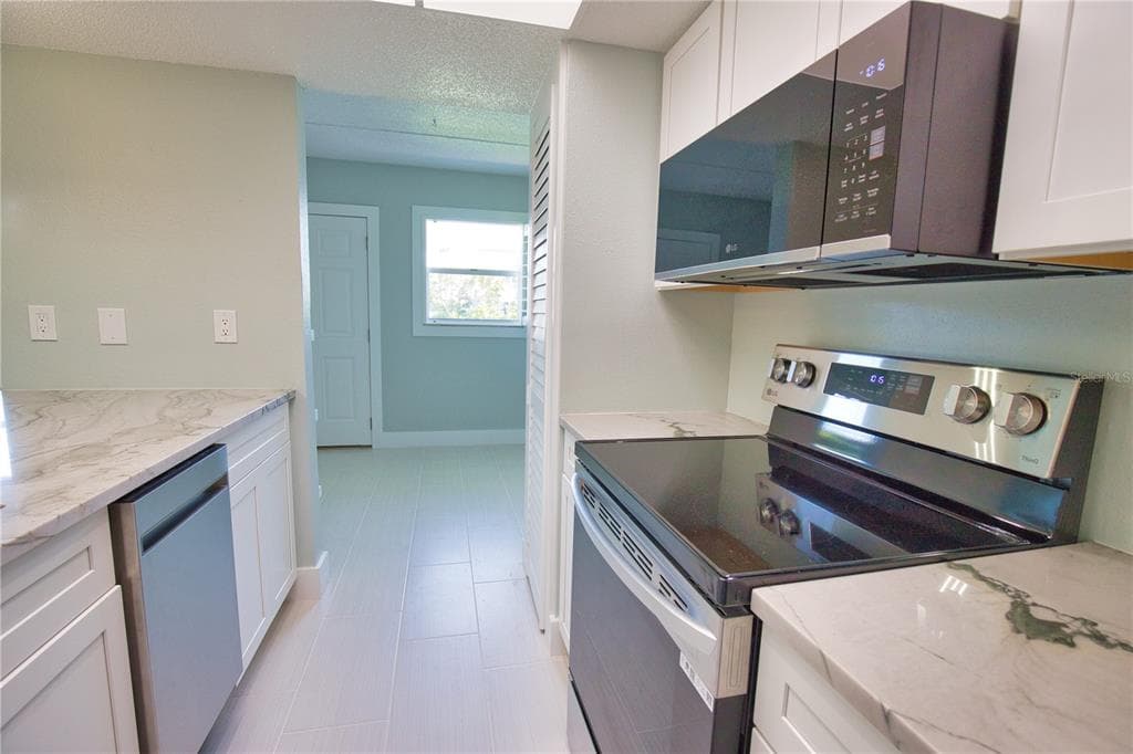 902 GIBBS ROAD 184 photo 14
