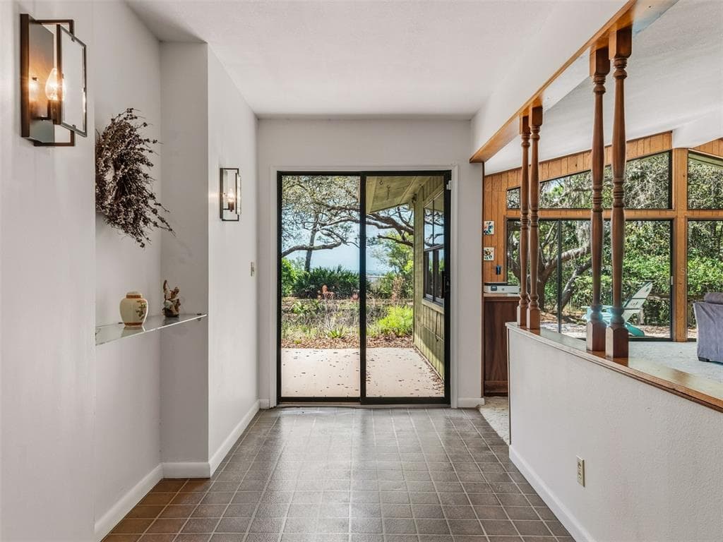 17 S BAYSHORE DRIVE photo 15