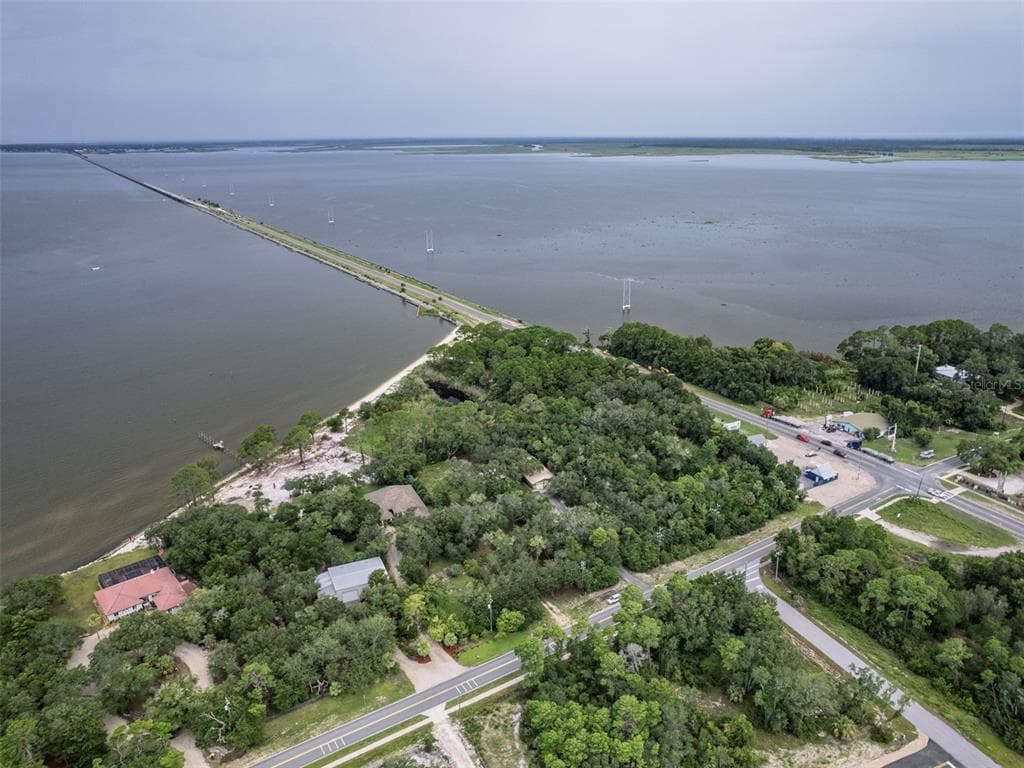 17 S BAYSHORE DRIVE photo 11