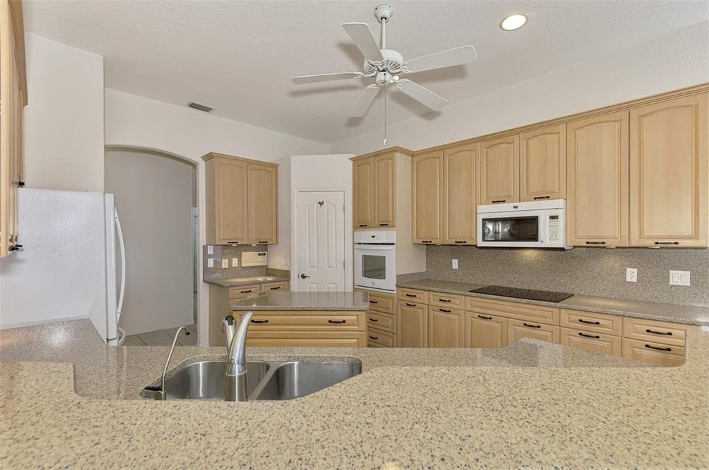 3487 PENNYROYAL RD. photo 17