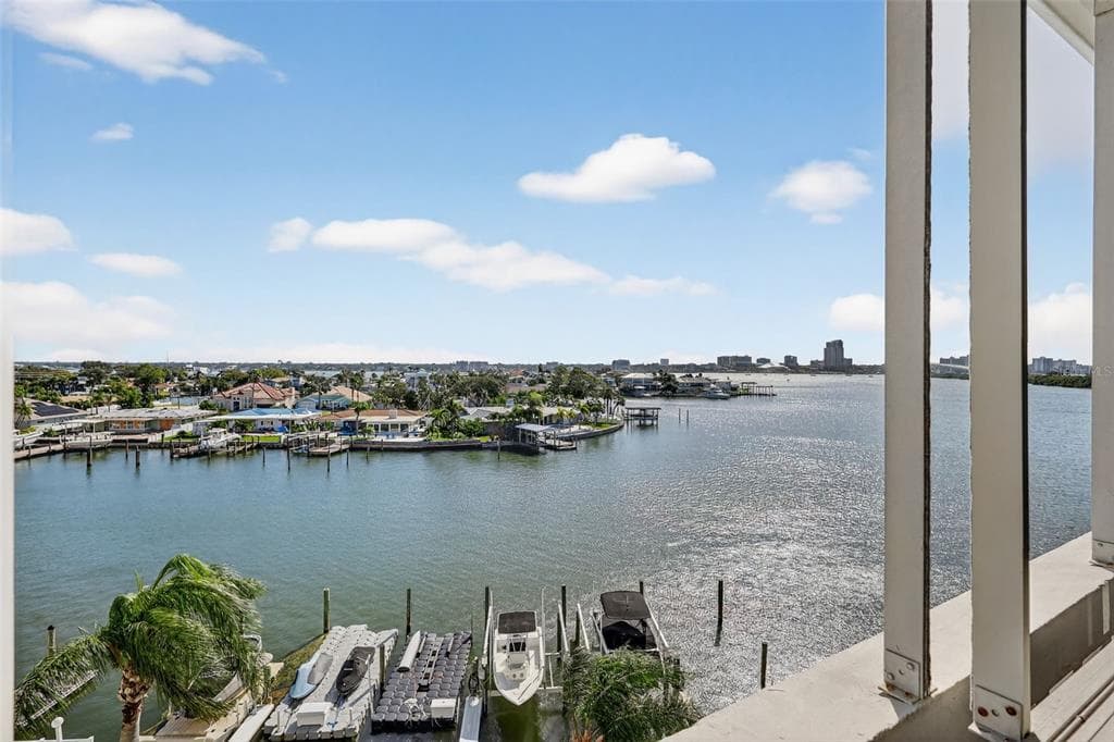 31 ISLAND WAY #408 3