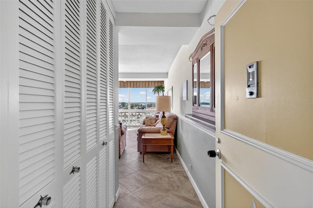 31 ISLAND WAY #408 5