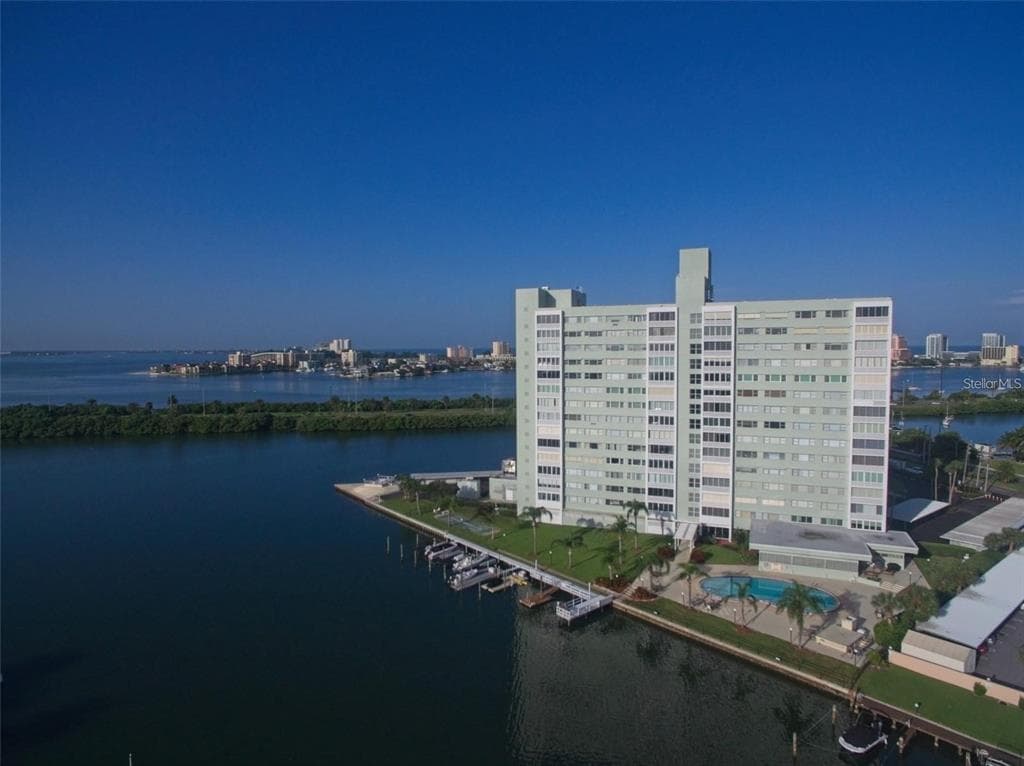 31 ISLAND WAY 408 photo 14
