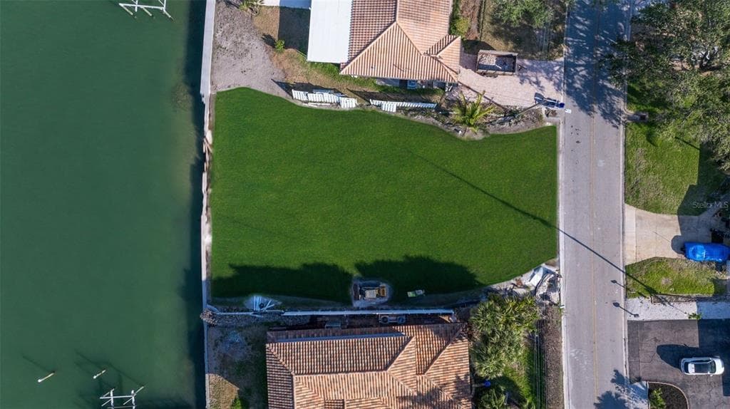 500 BELLE POINT DRIVE photo 8