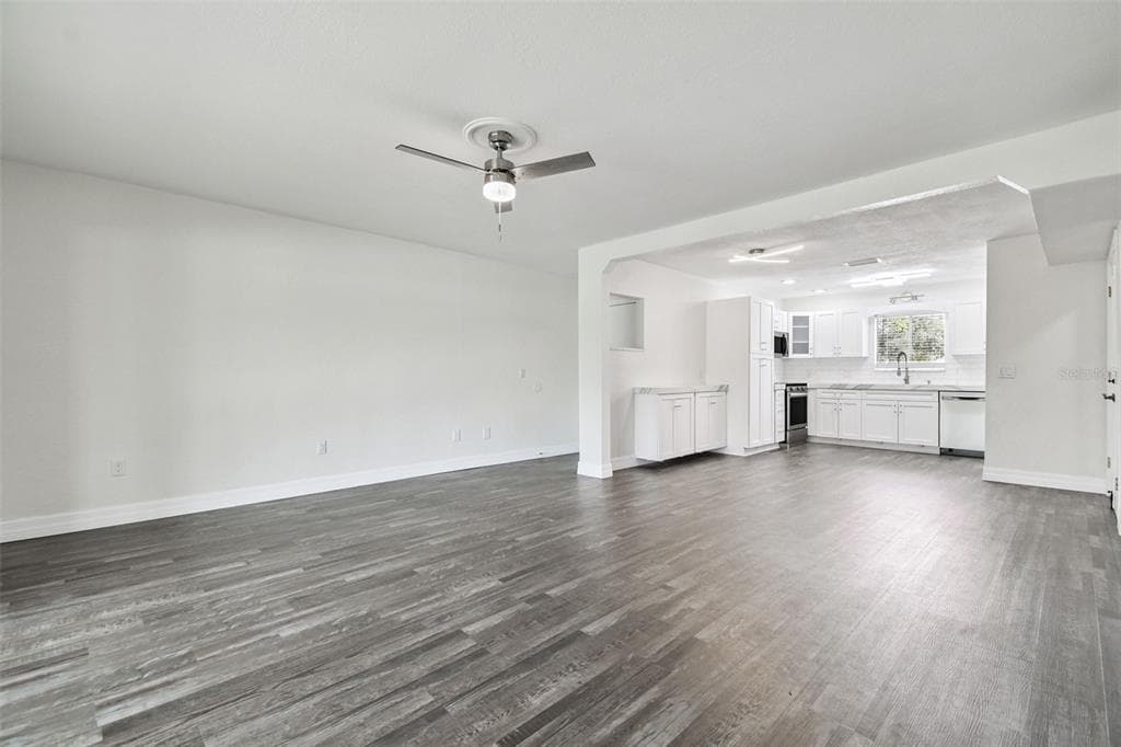4036 CORTEZ DRIVE A photo 9