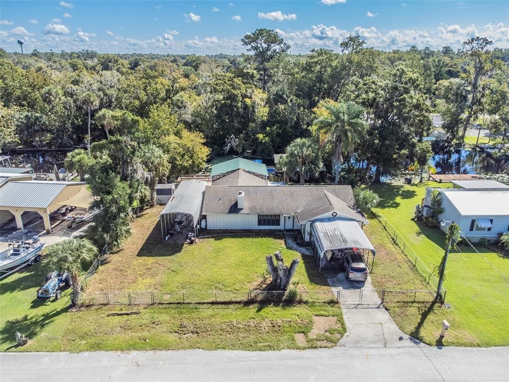 55746 CARROL STREET photo 1