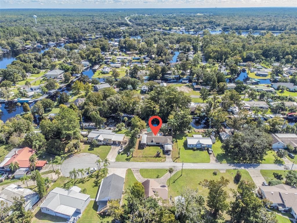 55746 CARROL STREET photo 11
