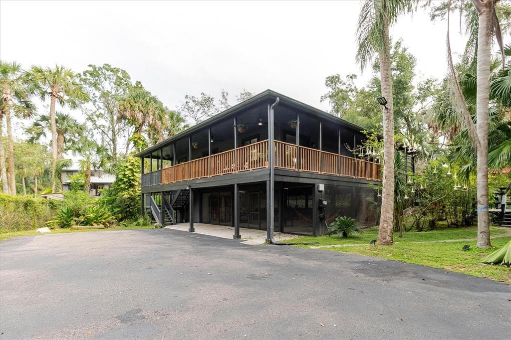 8304 REVELS ROAD photo 2