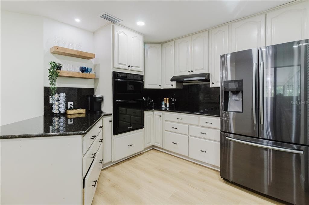 8304 REVELS ROAD photo 18