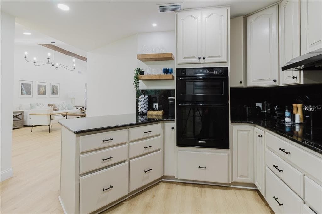 8304 REVELS ROAD photo 19