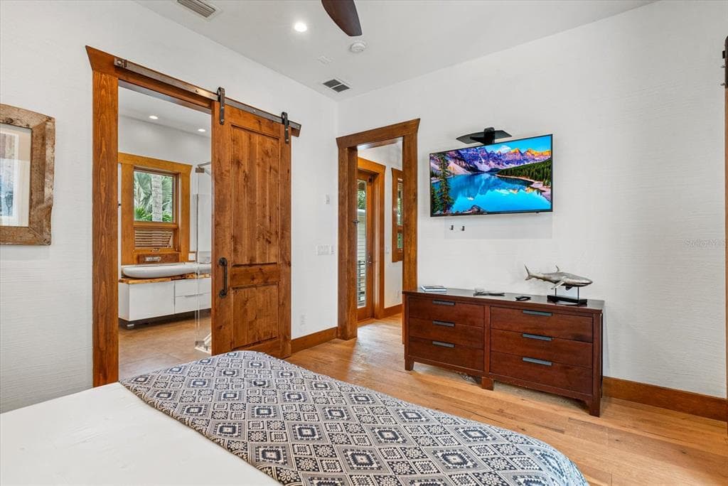 10216 46TH AVENUE W photo 23
