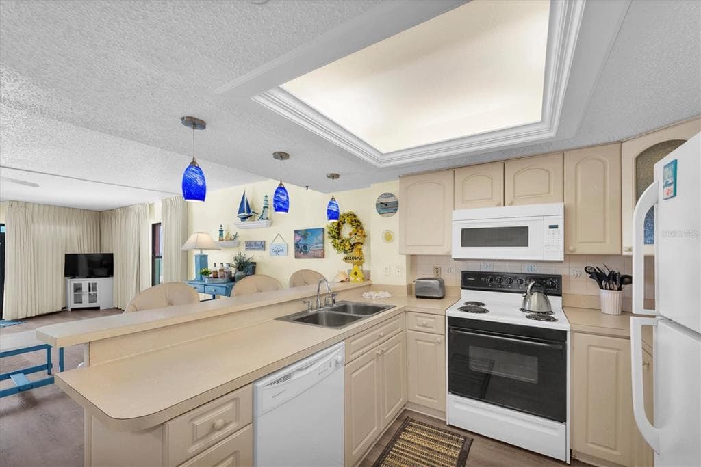 19440 GULF BOULEVARD 209 photo 8