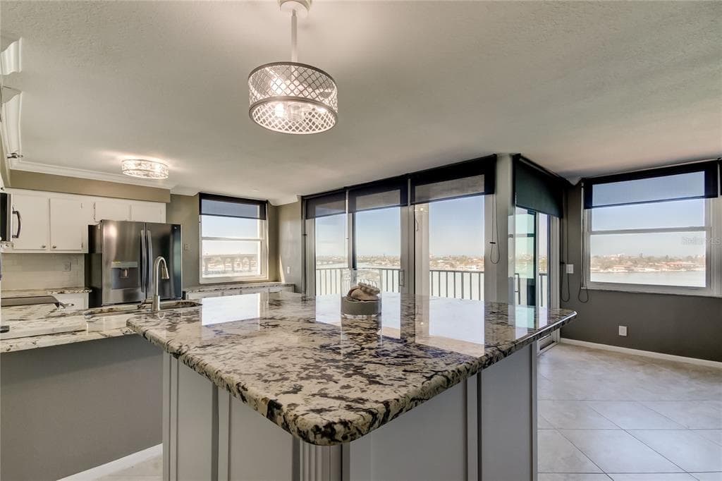 6265 SUN BOULEVARD 806 photo 8