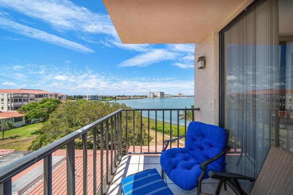 6218 PALMA DEL MAR BOULEVARD S 606 photo 13