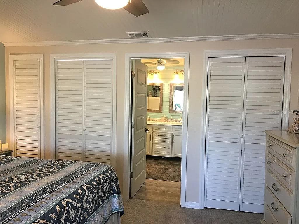 6480 ANGLE PLACE photo 17