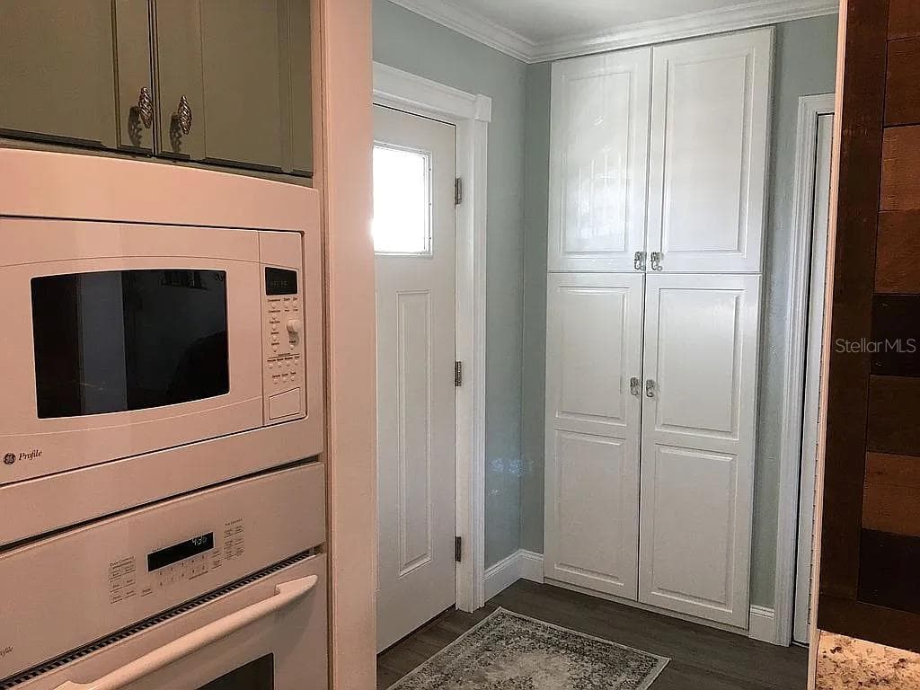 6480 ANGLE PLACE photo 21