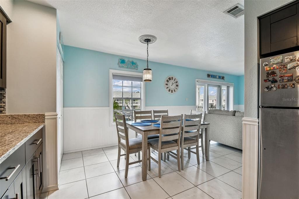 5116 BEACH DRIVE SE D photo 17