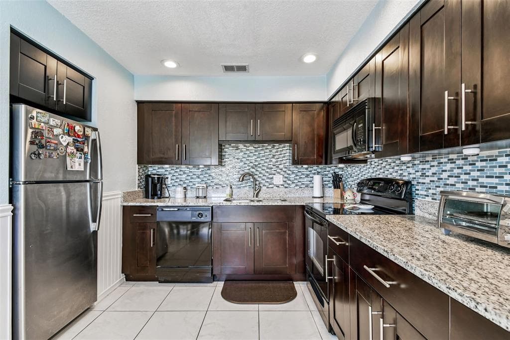 5116 BEACH DRIVE SE D photo 14
