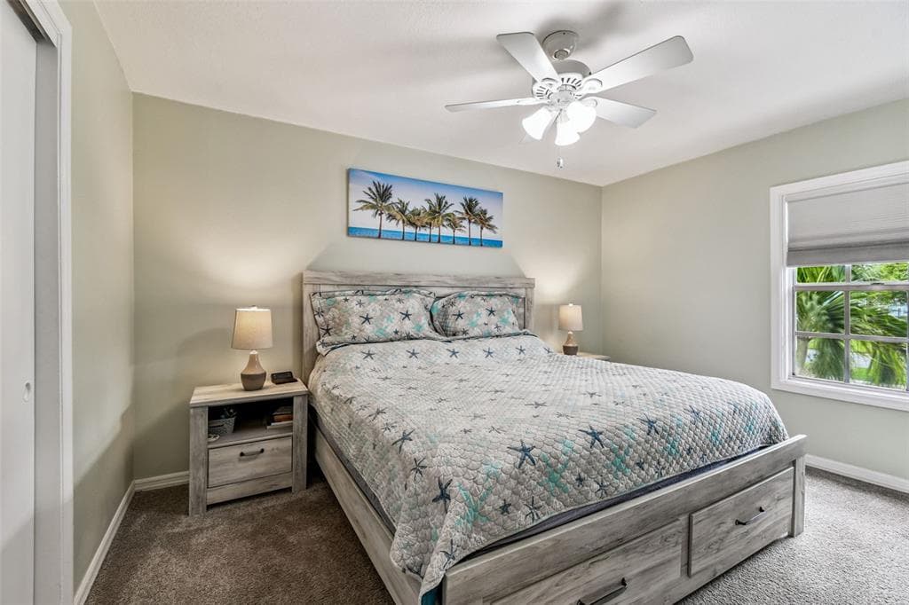 5116 BEACH DRIVE SE D photo 21