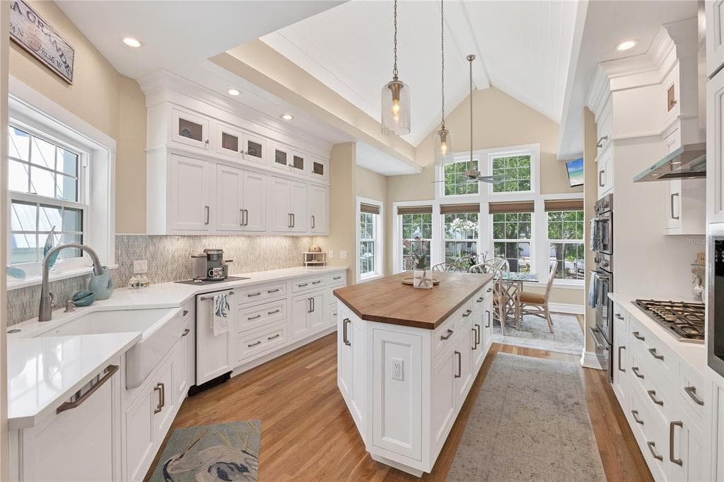 158 CARRICK BEND LANE photo 15