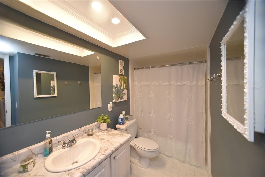 4900 BRITTANY DRIVE S 1003 photo 15