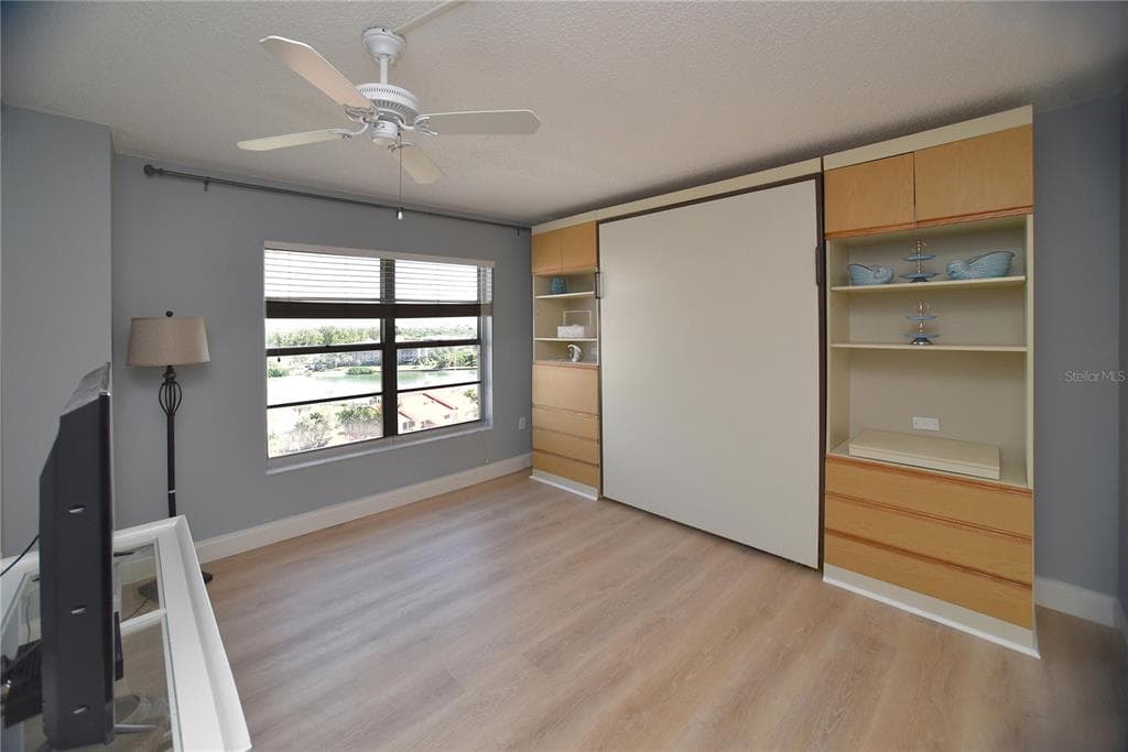 4900 BRITTANY DRIVE S 1003 photo 19