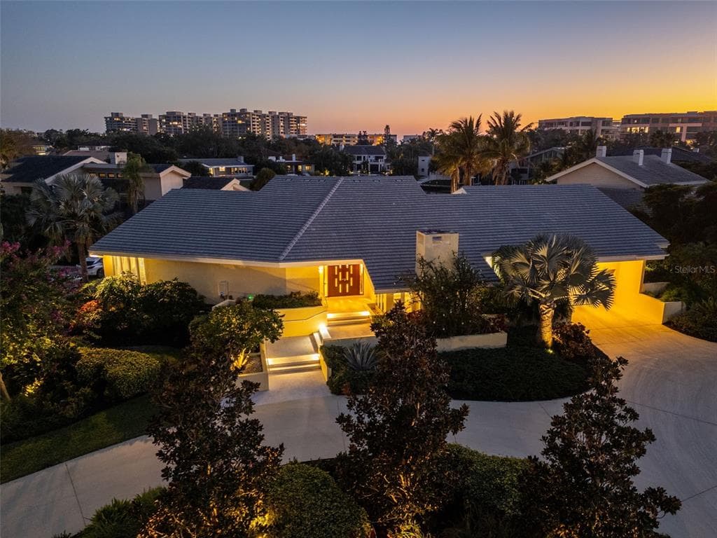 1571 HARBOR CAY LANE photo 13