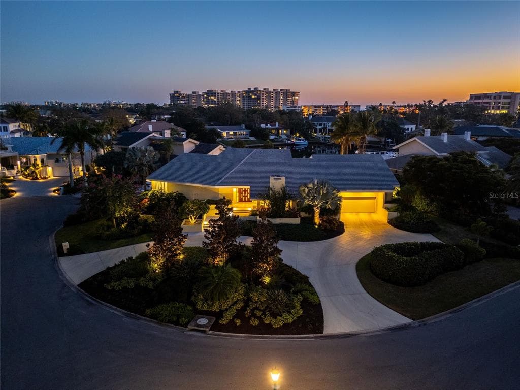 1571 HARBOR CAY LANE photo 12