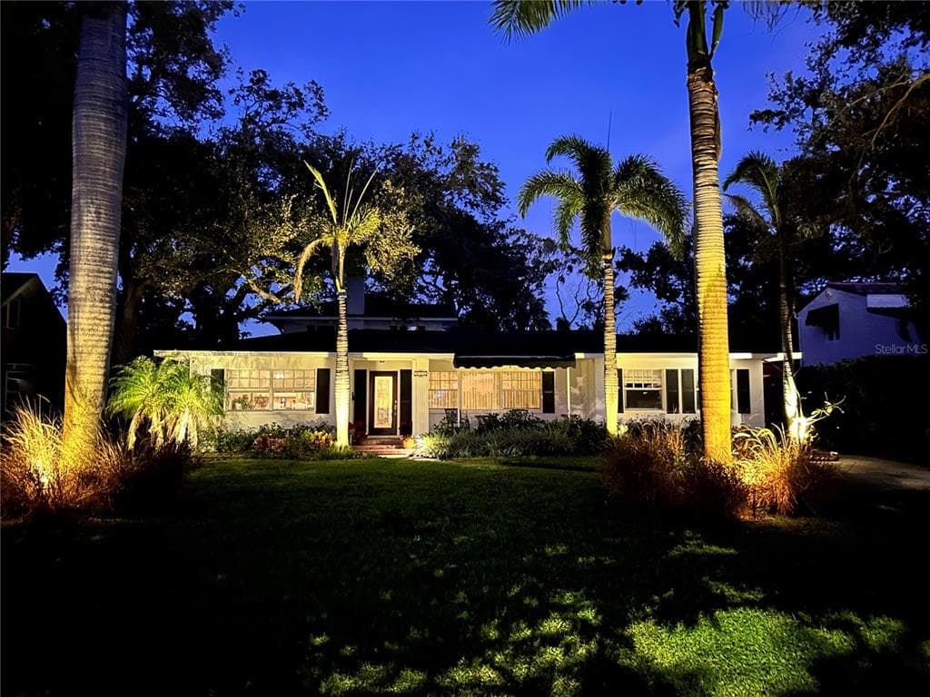 311 SUNSET DRIVE N photo 13