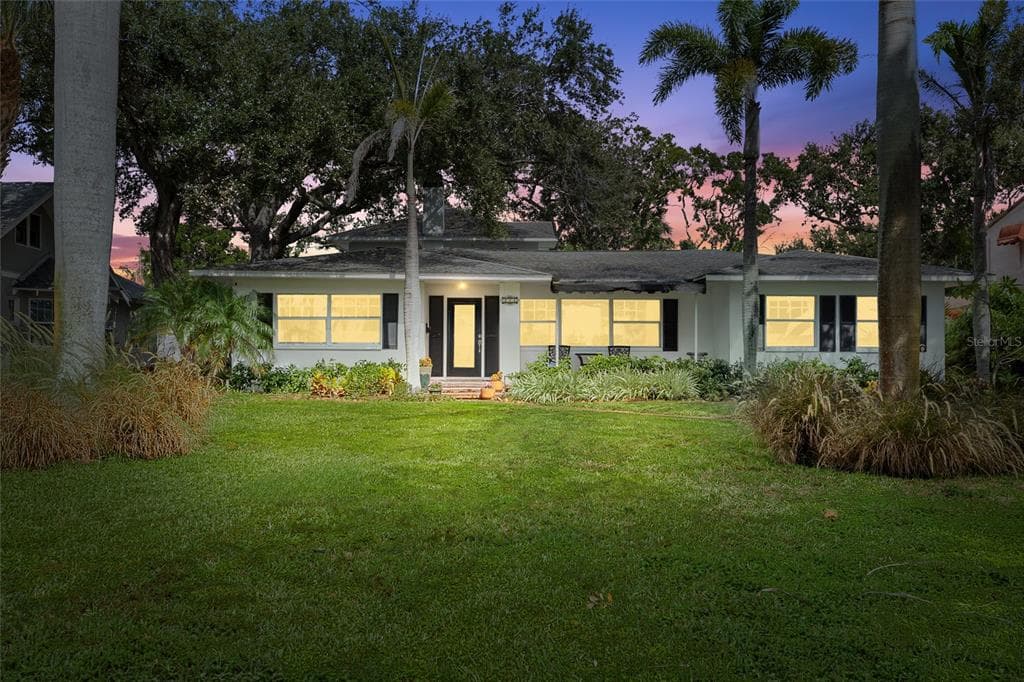 311 SUNSET DRIVE N photo 14