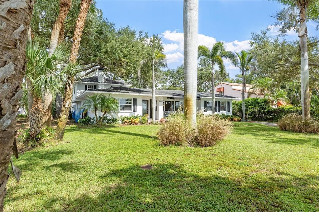 311 SUNSET DRIVE N photo 15