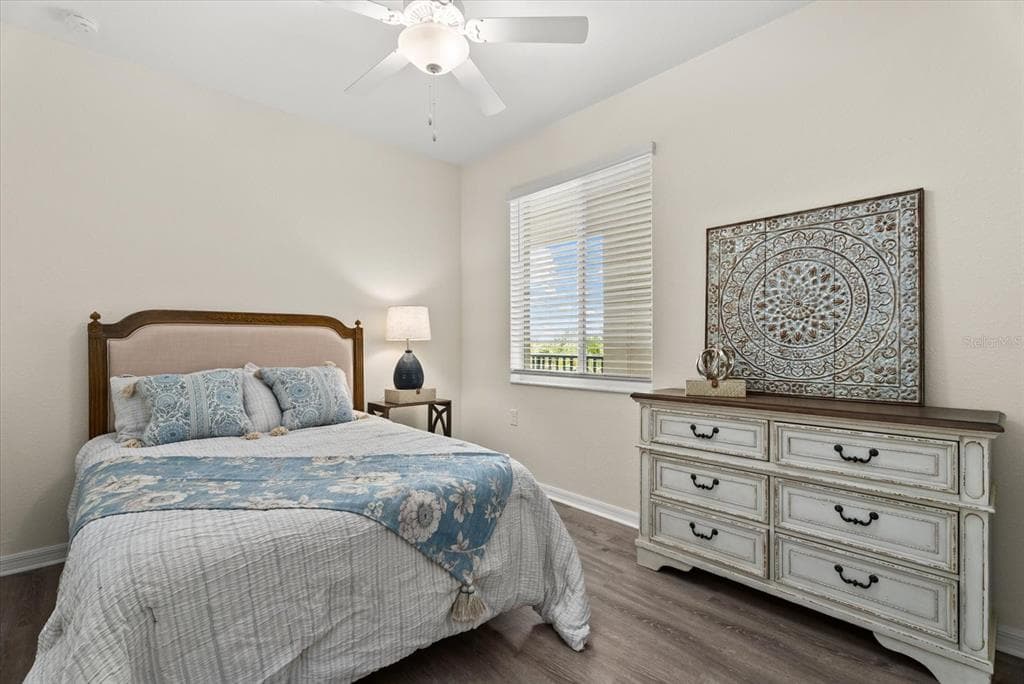 1030 TIDEWATER SHORES LOOP 406 photo 13