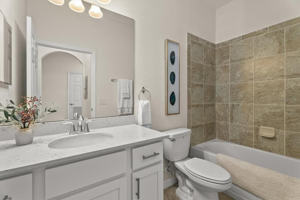1030 TIDEWATER SHORES LOOP 406 photo 14