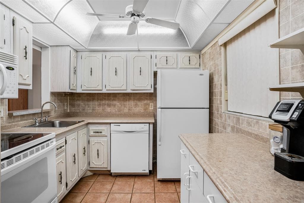 11485 OAKHURST ROAD 200-306 photo 10