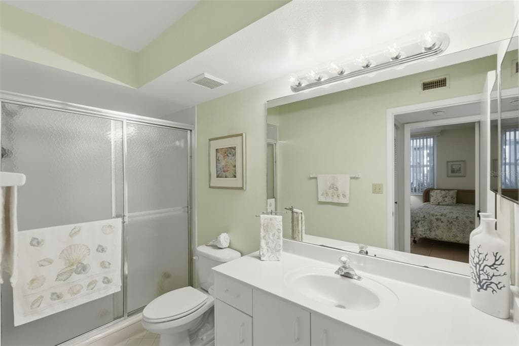 6021 BAHIA DEL MAR CIRCLE 137 photo 18