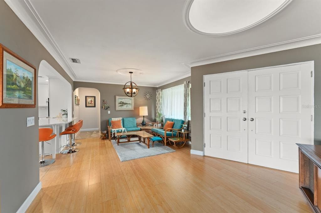 2422 TOPPING PLACE photo 9