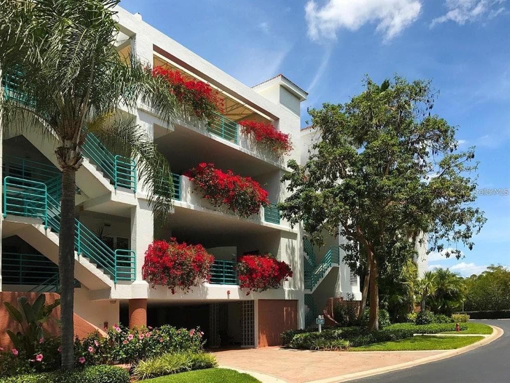 350 GULF OF MEXICO DRIVE #211 2