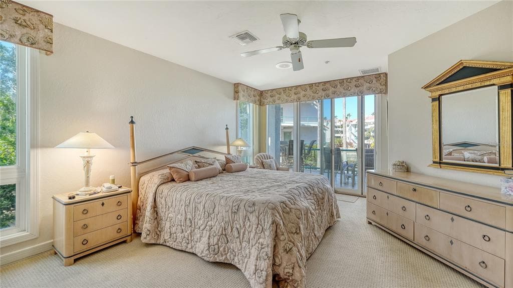 350 GULF OF MEXICO DRIVE 211 photo 12