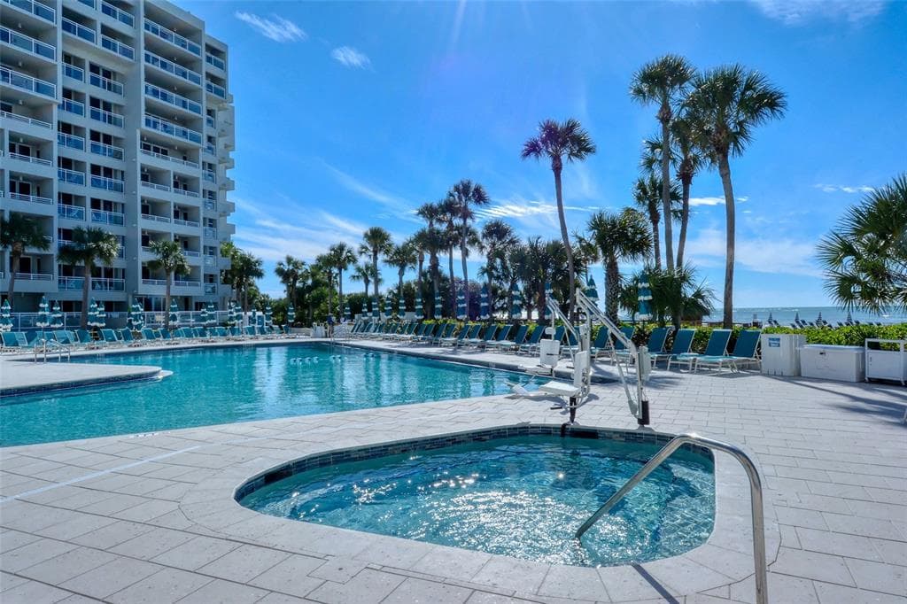 240 SANDS POINT ROAD 4205 photo 21