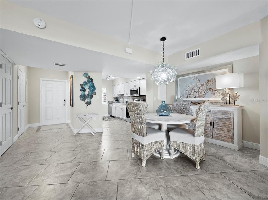 4825 GULF OF MEXICO DRIVE 105 photo 6