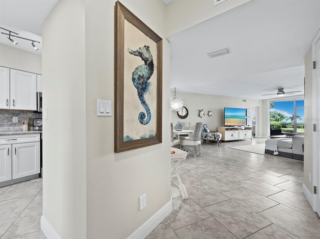 4825 GULF OF MEXICO DRIVE 105 photo 5