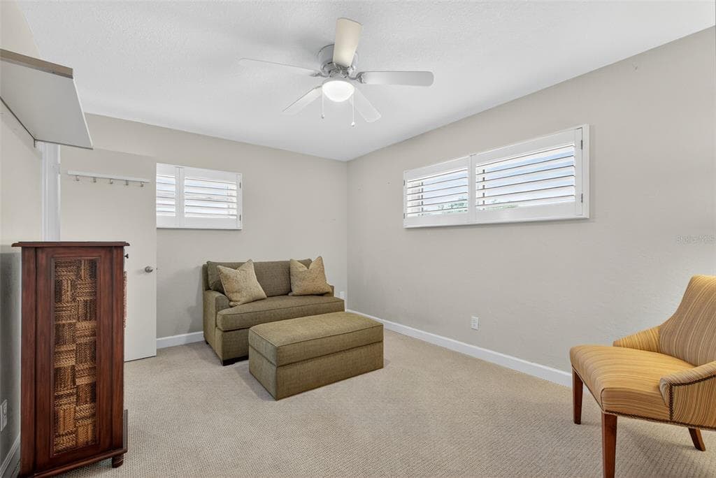 800 MADONNA BOULEVARD 1 photo 23